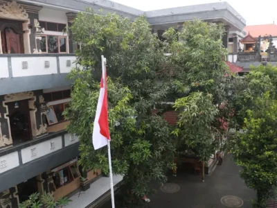 Gedung Tengah