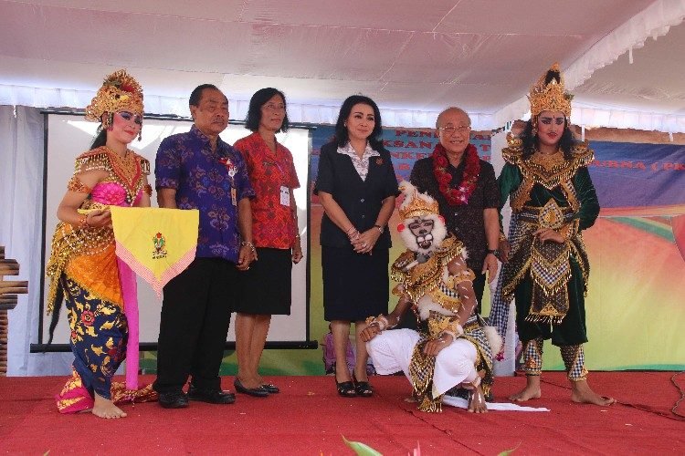 smp pgri 5 denpasar juara0219_1000x500